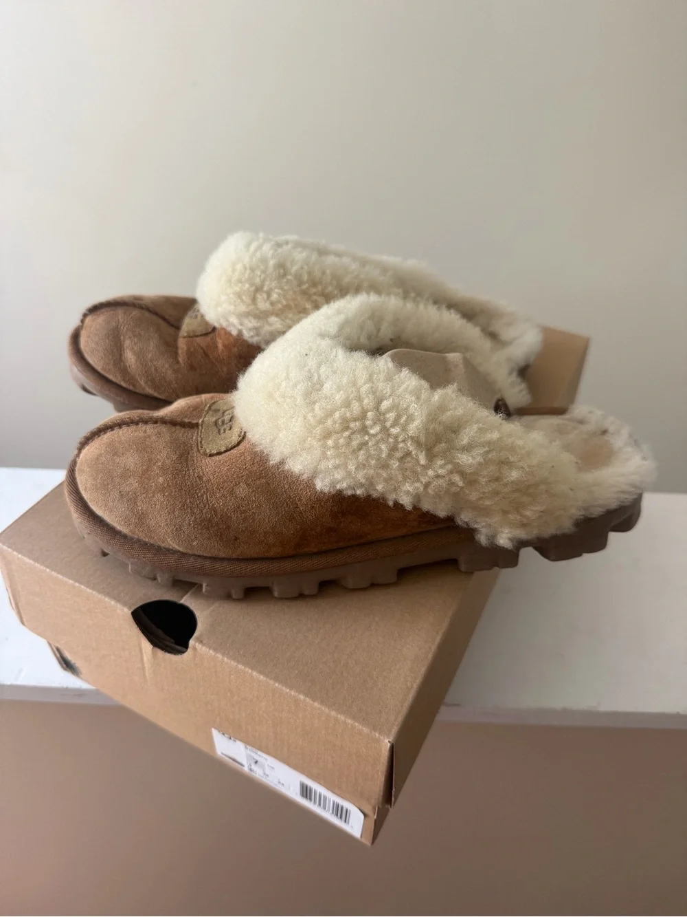 UGG Chestnut Suede Shearling Slip-On Clog with Cream Collar - Picture 4 of 5